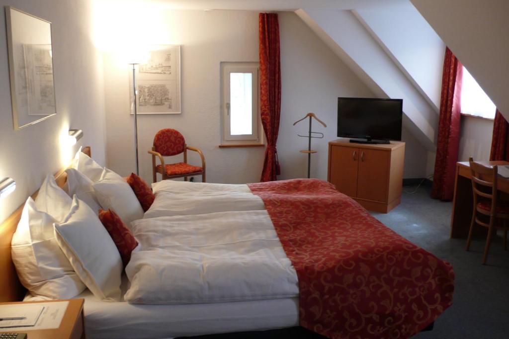 Schloss Bottstein Hotell Rum bild
