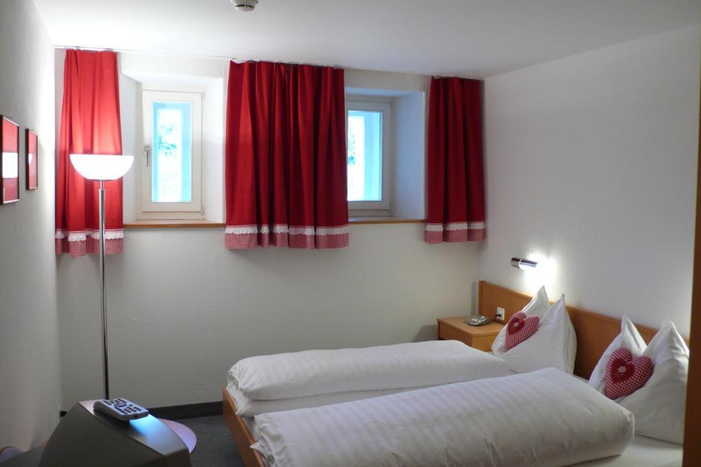 Schloss Bottstein Hotell Rum bild