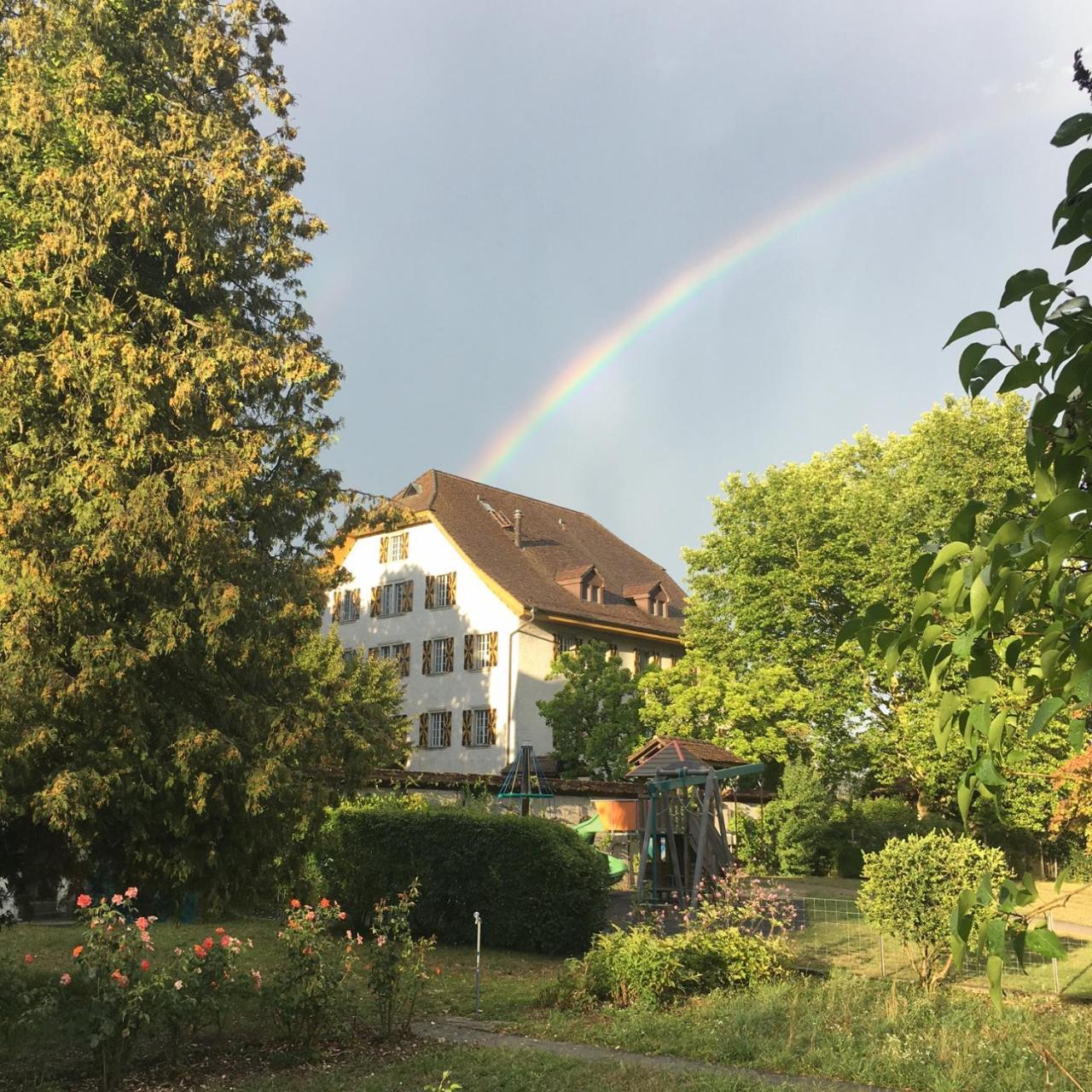 Schloss Bottstein Hotell Exteriör bild